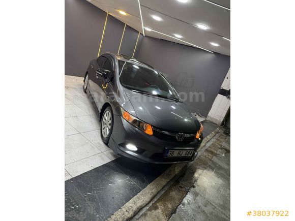 Sahibinden Honda Civic 1.6i VTEC ECO Elegance 2012 Model 