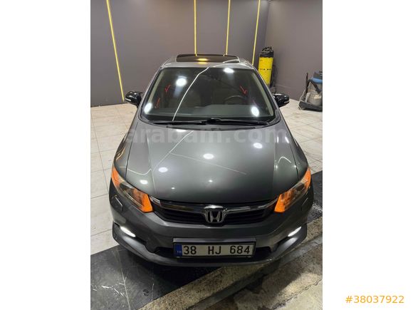 Sahibinden Honda Civic 1.6i VTEC ECO Elegance 2012 Model 