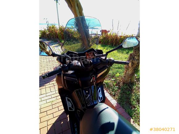 Sahibinden Yamaha X-Max 250