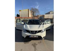 Kadın memurdan temiz cam tavanlı Nissan Qashqai 1.2 DIG-T Sky Pack 2017 Model 