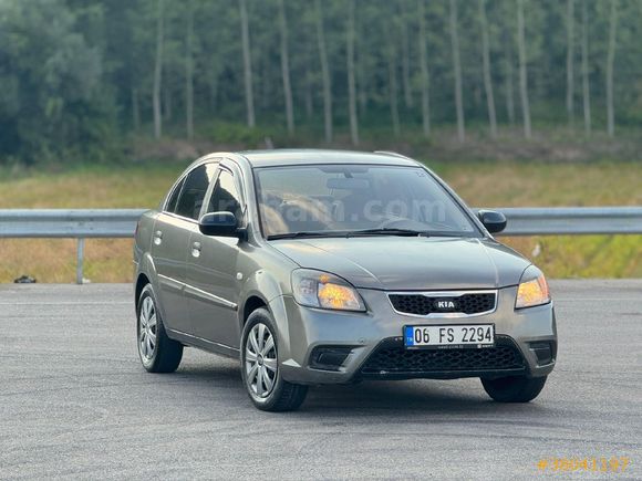 Sahibinden Kia Rio 1.5 CRDi Trend 2010 Model