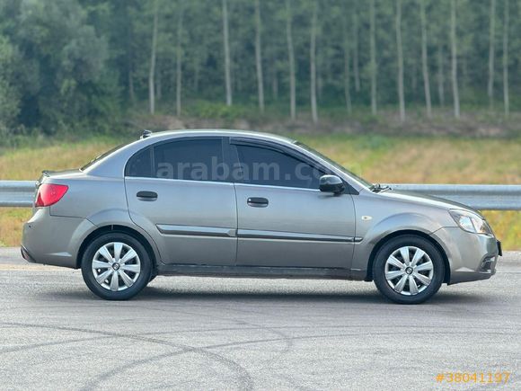Sahibinden Kia Rio 1.5 CRDi Trend 2010 Model