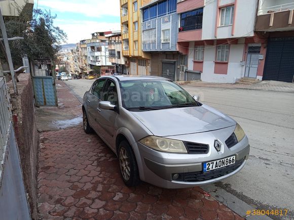 Sahibinden Renault Megane 1.5 dCi Expression 2008 Model  243.000 km Gri