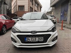 SAHİBİNDEN 2019 MODEL HYUNDAİ İ20 1.4 CRDİ STYLE  OTOMATİK 97.500 KM 