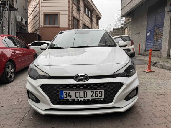 SAHİBİNDEN 2019 MODEL HYUNDAİ İ20 1.4 CRDİ STYLE  OTOMATİK 97.500 KM 