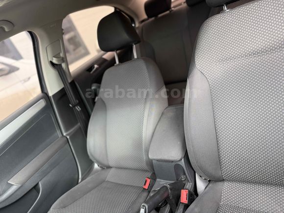 Sahibinden Volkswagen Jetta 1.2 TSi Trendline 2011 Model  180.000 km Gri (titanyum)