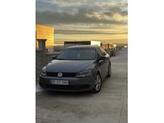 Sahibinden Volkswagen Jetta 1.2 TSi Trendline 2011 Model  180.000 km Gri (titanyum)