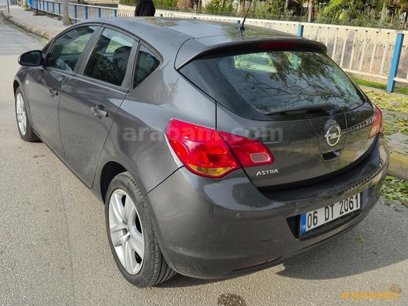 Memurdan Hatasız Boyasız Tramersiz 1.6 Düşük Km