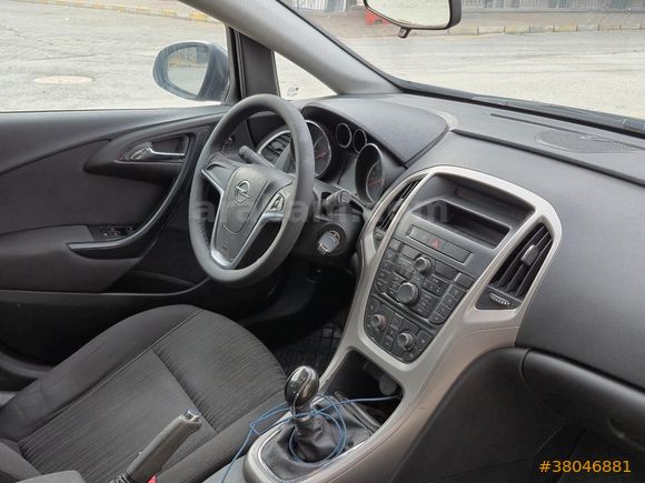 Memurdan Hatasız Boyasız Tramersiz 1.6 Düşük Km