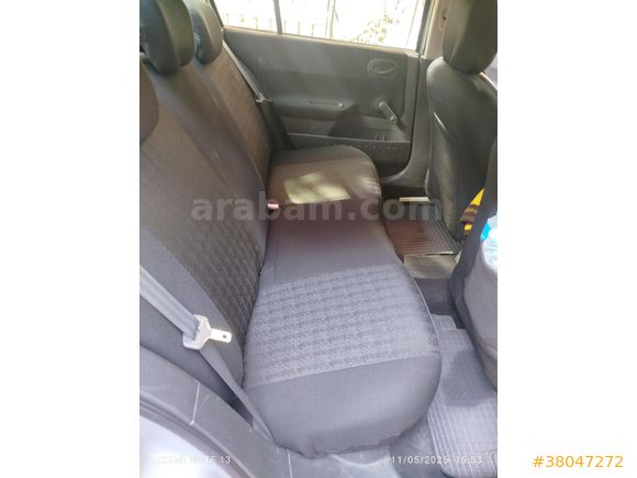 Sahibinden Renault Megane 1.4 Authentique 2004 Model