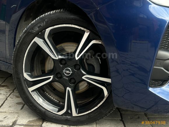 2021 CORSA 1.2T ULTİMATE CAM TAVAN ŞERİT TAKİP 75,000 KM'DE