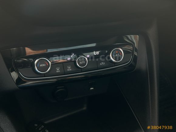 2021 CORSA 1.2T ULTİMATE CAM TAVAN ŞERİT TAKİP 75,000 KM'DE
