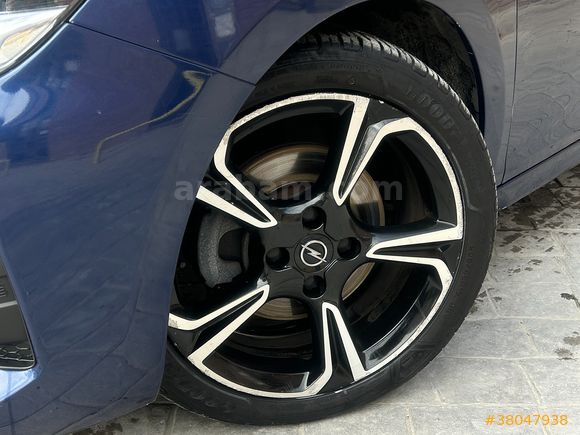 2021 CORSA 1.2T ULTİMATE CAM TAVAN ŞERİT TAKİP 75,000 KM'DE