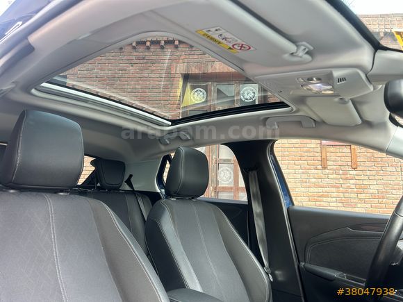 2021 CORSA 1.2T ULTİMATE CAM TAVAN ŞERİT TAKİP 75,000 KM'DE