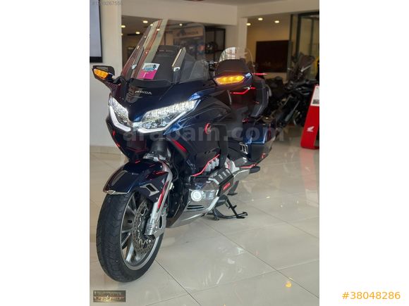 HONDA ANTALYA YETKİLİ BAYİ ATABERK'TEN GOLDWİNG GL 1800 MANUEL