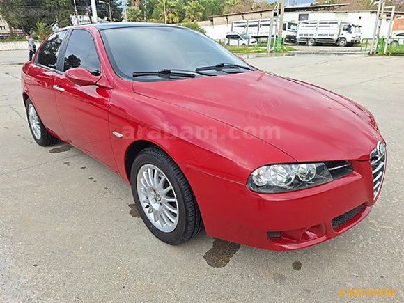 KIRMIZI ŞİMŞEK 2006 MODEL ALFA ROMEO 156 1.6 TS DİSTİNCTİVE