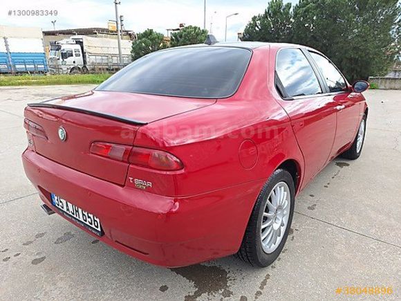 KIRMIZI ŞİMŞEK 2006 MODEL ALFA ROMEO 156 1.6 TS DİSTİNCTİVE