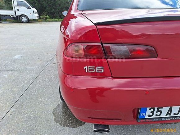KIRMIZI ŞİMŞEK 2006 MODEL ALFA ROMEO 156 1.6 TS DİSTİNCTİVE