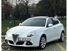 İKİZ MOTORS GİULİETTA 42BİN KM CAM TAVAN OTMATİK 170HP
