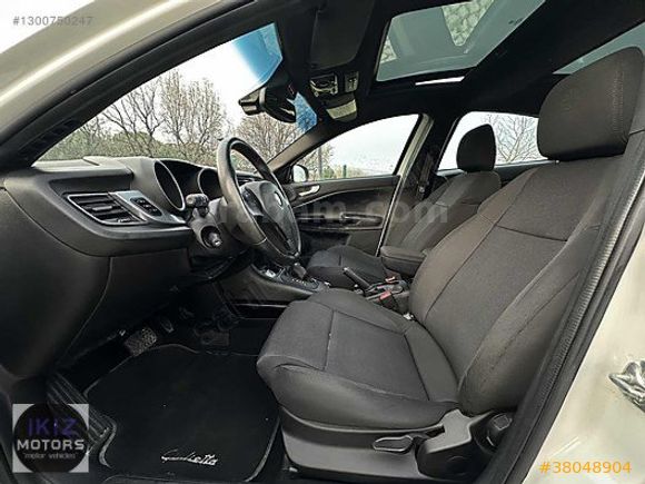 İKİZ MOTORS GİULİETTA 42BİN KM CAM TAVAN OTMATİK 170HP