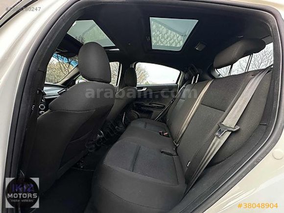 İKİZ MOTORS GİULİETTA 42BİN KM CAM TAVAN OTMATİK 170HP