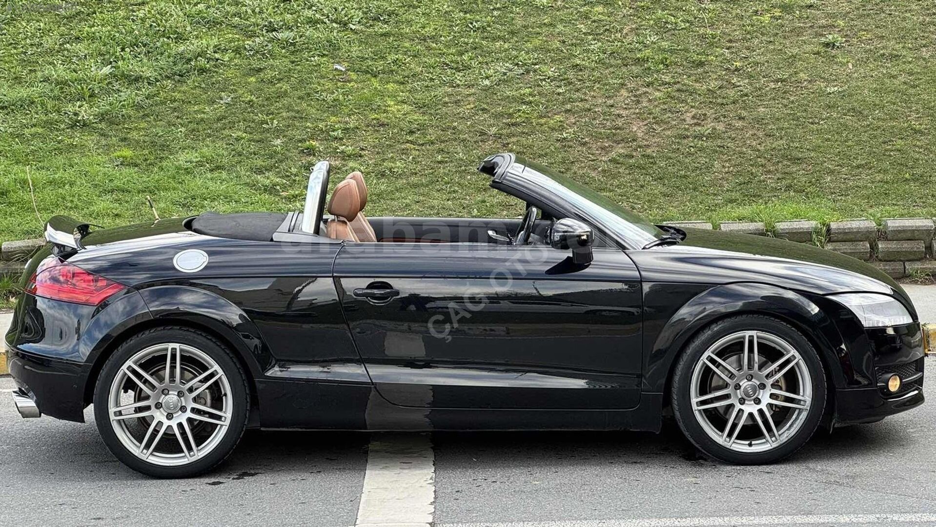 Galeriden Audi TT 2.0 TFSI 2008 Model İstanbul 215.000 km Siyah 6