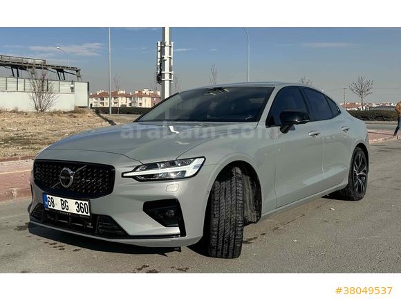 Sahibinden Volvo S60 2.0 B5 Plus Dark 2023 Model 
