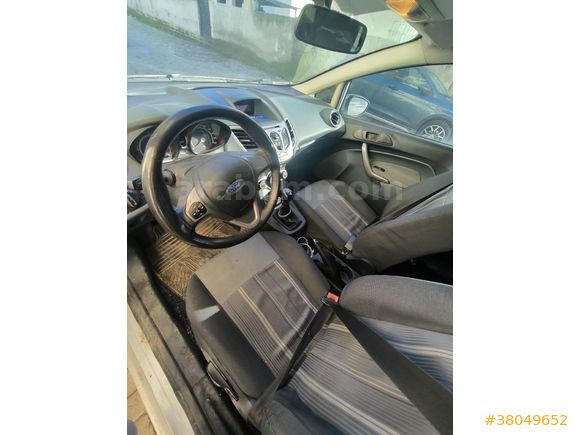 Sahibinden Ford Fiesta 1.4 TDCi My 2010 Model Aydın 284.000 km Gri