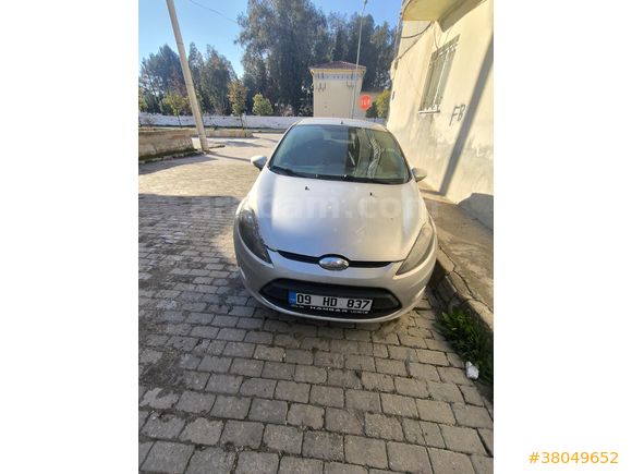 Sahibinden Ford Fiesta 1.4 TDCi My 2010 Model Aydın 284.000 km Gri