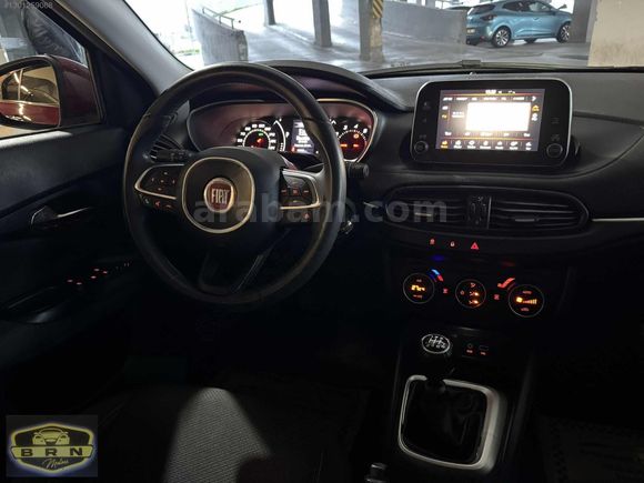 BRN MOTORS'DAN..2017 FİAT EGEA HB LOUNGE PLUS 87.500 KM'DE..