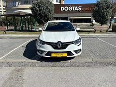 YENER AUTO'DAN 82.000 KM'DE 2017 MEGANE OTOMATİK VİTES