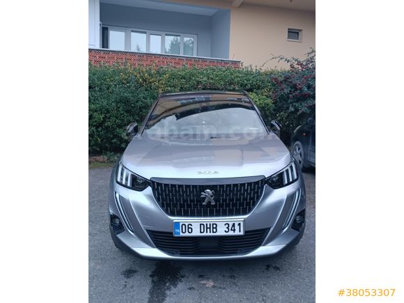 Sahibinden Peugeot 2008 1.2 PureTech GT Line 2020 Model İstanbul 110.000 km Gri hatasız boyasız tramersiz ağır bakımları yapılmış muane 2027 (Gümüş)