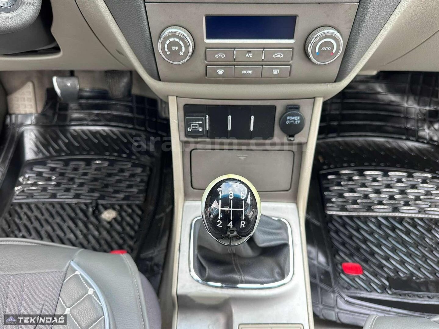 Galeriden Geely Emgrand 1.5 GSL Basic 2012 Model İstanbul 180.000 km Siyah 6