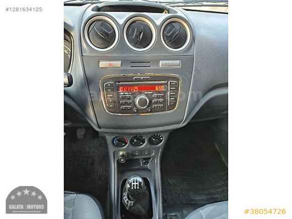 2013 MODEL // 94 BİN KM // ÇİFT SÜRGÜ // ORİJİNAL //