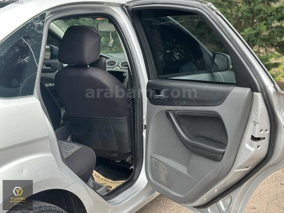 YÜCEL OTOMOTİV'Den 2011 MODEL FORD FOCUS MASRAFSIZ