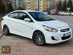 TERTEMİZ BAKIMLI 2013 MODEL HYUNDAİ ACCENT BLUE 1.6 CRDİ 136 HP