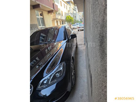 Sahibinden Mercedes - Benz E 180 Edition 2015 Model  303.000 km Siyah