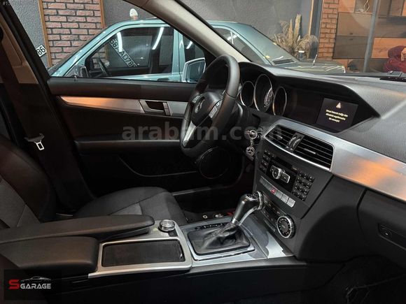 S GARAGE'den 2012 model 2 parça boyalı EMSALSİZ LPG Lİ
