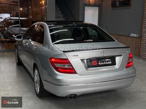 S GARAGE'den 2012 model 2 parça boyalı EMSALSİZ LPG Lİ
