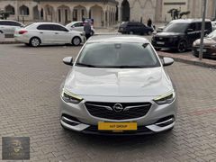 AST GROUP'DAN Insignia Grand Sport 1.6 CDTI