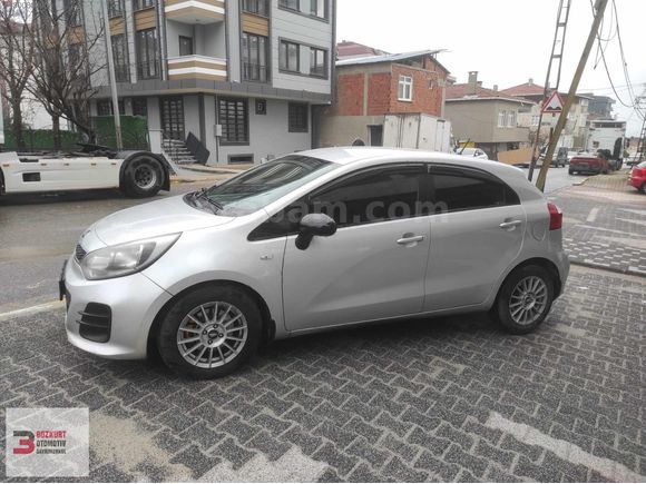 2015 KIA RİO 1.4 CRDI 200000 KM MASRAFSIZ HATASIZ BOYASIZ