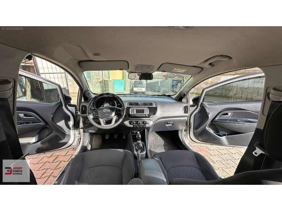 2015 KIA RİO 1.4 CRDI 200000 KM MASRAFSIZ HATASIZ BOYASIZ