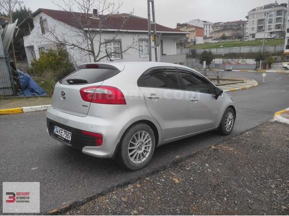 2015 KIA RİO 1.4 CRDI 200000 KM MASRAFSIZ HATASIZ BOYASIZ