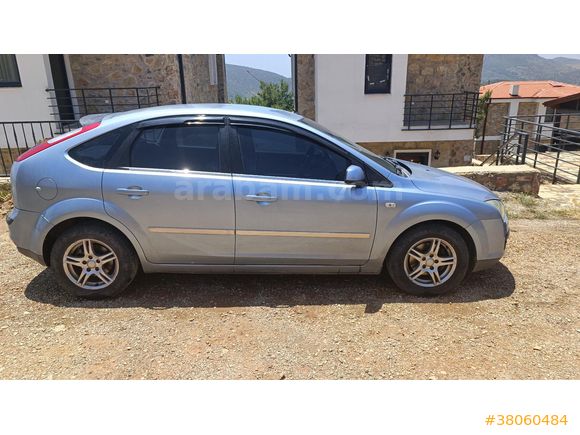 Sahibinden Ford Focus 1.6 Trend 2007 Model  275800 km Mavi (metalik)