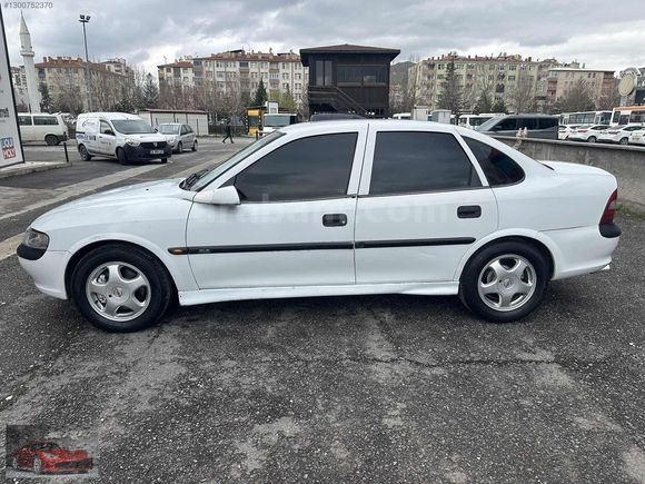 OPEL VECTRA 2.0 GLS KLİMALI TÜM KREDİ KARTLARINA 12 TAKSİT
