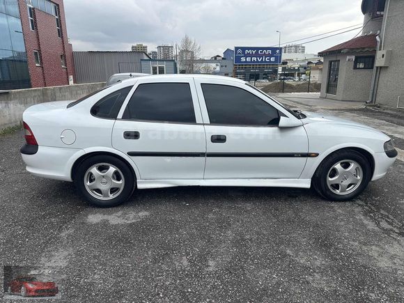 OPEL VECTRA 2.0 GLS KLİMALI TÜM KREDİ KARTLARINA 12 TAKSİT