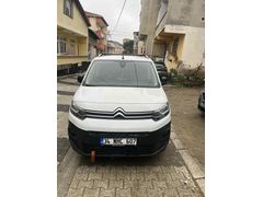 Sahibinden Citroen Berlingo 1.5 BlueHDI 2023 Model  84.000 km Beyaz