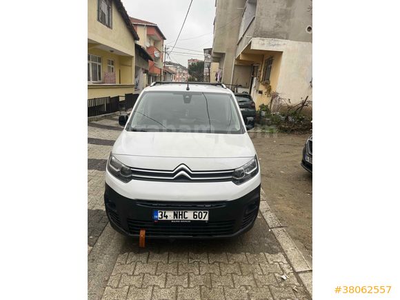 Sahibinden Citroen Berlingo 1.5 BlueHDI 2023 Model  84.000 km Beyaz
