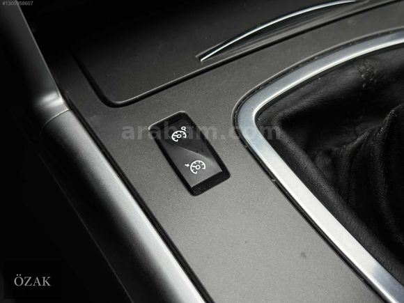 ÖZAK-2012 MODEL RENAULT LATİTUDE 1.5 DCI PRİVİLEGE NAVİGASYON