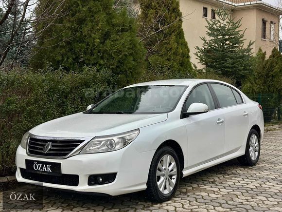 ÖZAK-2012 MODEL RENAULT LATİTUDE 1.5 DCI PRİVİLEGE NAVİGASYON